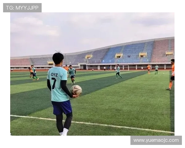 刘军专访:从绿茵场到人生舞台的足球旅程回顾与反思 刘军专访:从绿茵场到人生舞台的足球旅程回顾与反思
