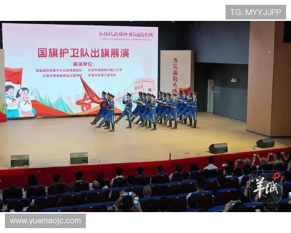 耐克足球巨星齐聚一堂展现团队精神与运动魅力的精彩合影 耐克足球巨星齐聚一堂展现团队精神与运动魅力的精彩合影