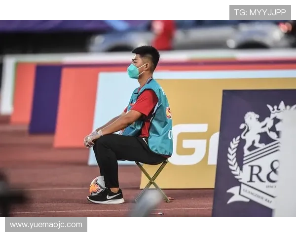 足球明星佩戴口罩宣传健康理念视频引发热议与关注 足球明星佩戴口罩宣传健康理念视频引发热议与关注